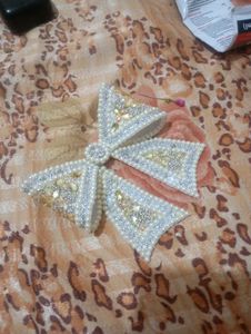 Elegant Pearl &amp; Rhinestone Bow
