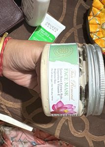 Tan Removal Face Mask