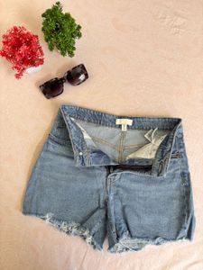 Chic H&amp;M Denim Shorts – Size 28 Waist
