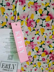 New Floral Wrap Top