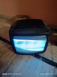 Old black and white picture tube tv