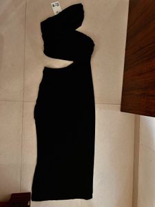 Black One-Shoulder Ruched Slit Dress