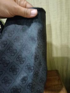 Guess Tote Bag &amp; Pouch Set