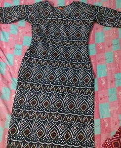 Pair Of Two Printed Women&#39;s Kurtis