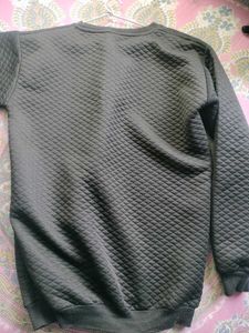 Black Sweatshirt
