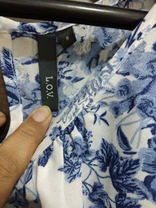 Beautiful Top Top Size S But Can L Size Also Wear That Because It Lose Pattern