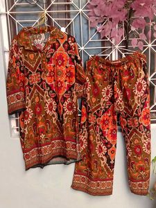 Women Cord Set