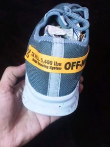 NEW NO USED SPORTS SHOES FOR MAN.