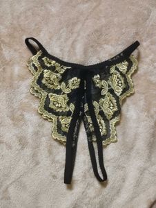 Thongs with a twist