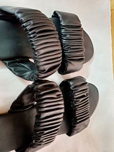 Women Black Flats