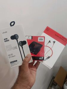 New Wireless Earphones Bundle