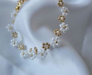 Daisy Beaded Bracelet