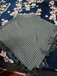 Cozy Green Poncho with Fur Trim