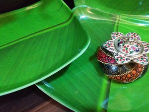 🆕️ Banana Leaf Pattern Melamine Plates Set Of 3 - Big SIZE