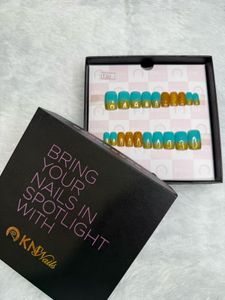(Sale)Golden Glittery Press On Nails Square-medium