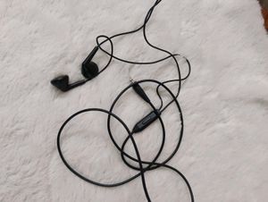 Headphone