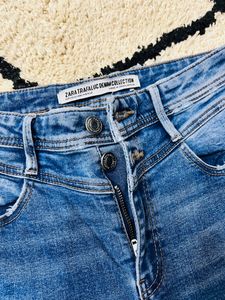 Zara Distressed Jeans
