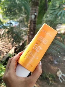 Dot and keys Vit C+ E sunscreen