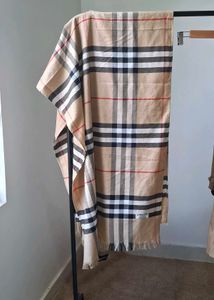 Burberry 100%Cashmere Scarf