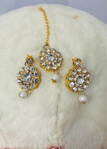 Very Beautiful White Jewellery Set
