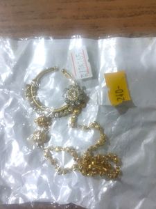 Beautiful Golden Nath With Chain