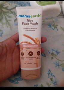 Mamaearth Rice Water With Niacinamide