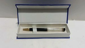 Submarine Pen with Box
