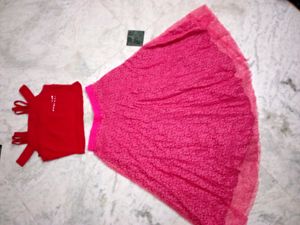 Long Skirt With Red Top