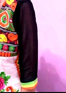 Embroidered Kurti 🤍❤🤎💜🖤💙
