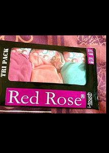 Brand New Red Rose 3 Briefs set