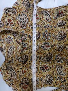 Siyahi Kalamkari Kurti