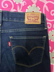 Levi's Jeans - Classic Style