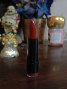 Nyx Extra Creamy Round Lipstick