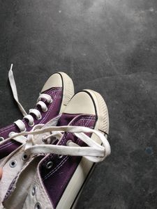 Shoe