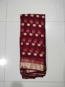 Maroon &amp; Gold Polka Dot Saree