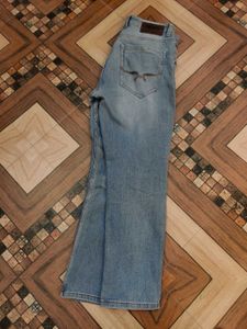 roadster Light Wash Denim Jeans