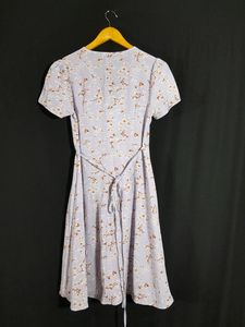 Urbanic Light Lavender Floral Printed Wrapped Arou