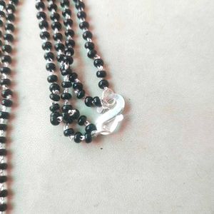 PureSilver Single Line Green&amp;Pink Stone Mangalsutr