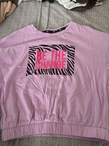 xs size Cute Graphic Tee