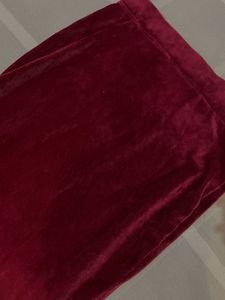 Velvet Skinny Short Skirt