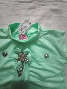 2 T Shirts