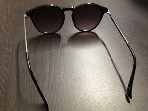 Stylish Black Round Sunglasses