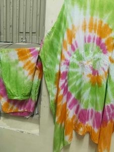 Tie-Dye Kaftan Set looks awesome 😎