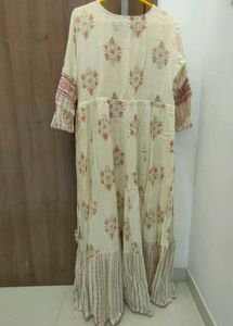 Superb Ethnic Dress 👗