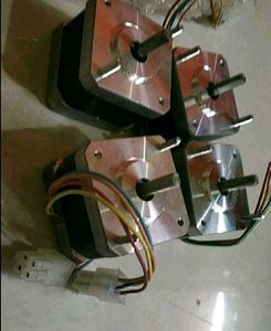 2 Pc Stepper Motor And  Wharmwheel
