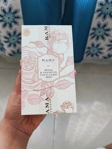 KAMA AYURVEDA PURE ROSE WATER FACE CLEANER KIT
