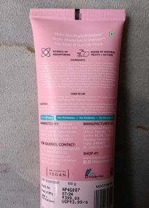 Aqualogica radiance+ oil free moisturizer