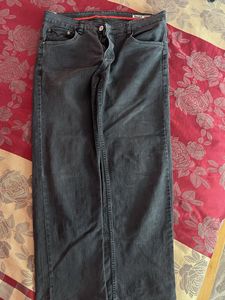 Classic Levi’s Grey Straight Leg Denim Jeans
