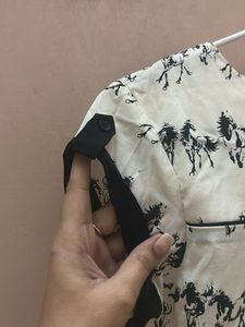 Stylish Horse Print Top