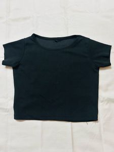 Black Basic crop top
